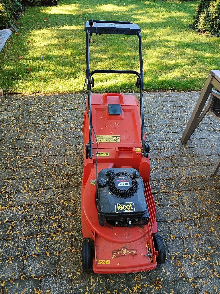 Benzine grasmaaier Wolf TB52, Tuin en Terras, Ophalen, Cirkelmaaier, Gebruikt, Elektrische grasmaaier