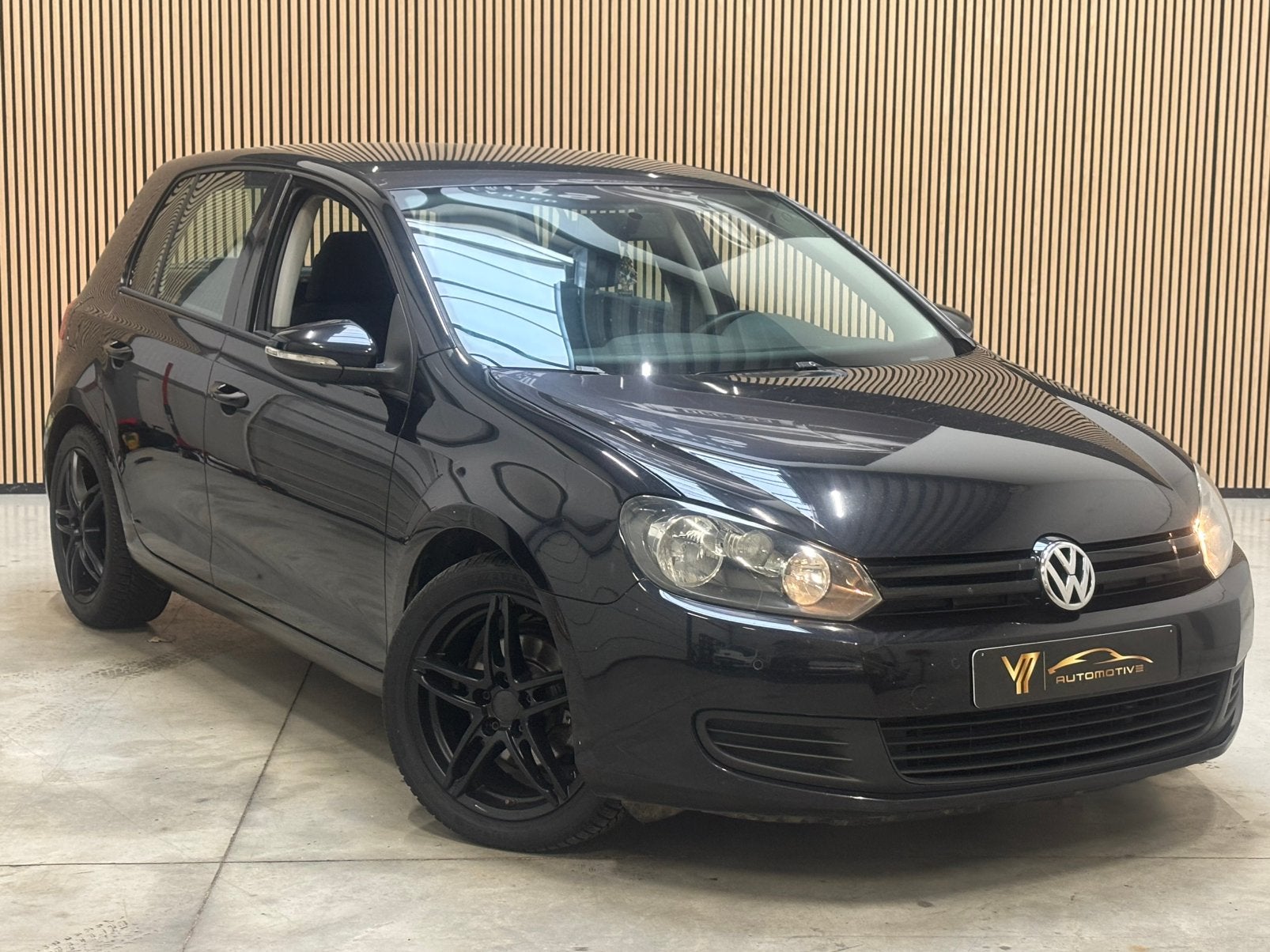 Golf 6 1.6 tdi airco parkeersensoren, Autos, Euro 5, Boîte manuelle, Noir, 5 portes