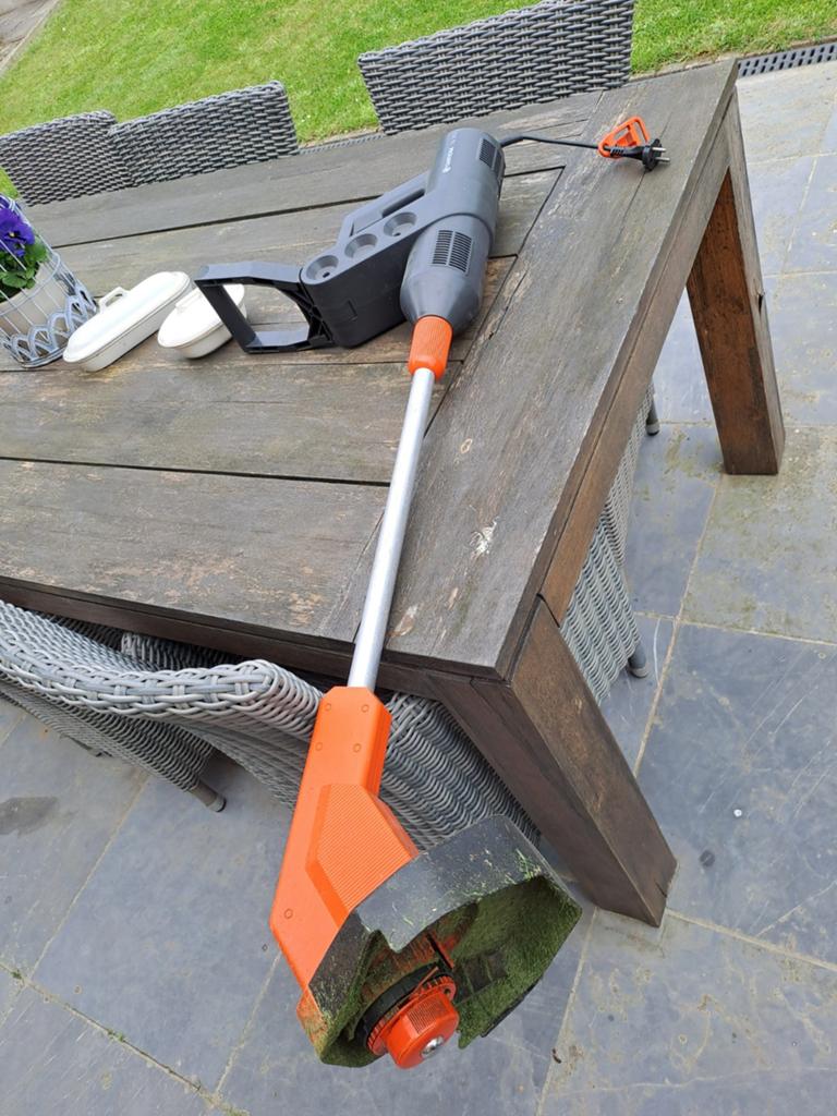 Gardena grastrimmer, Ophalen