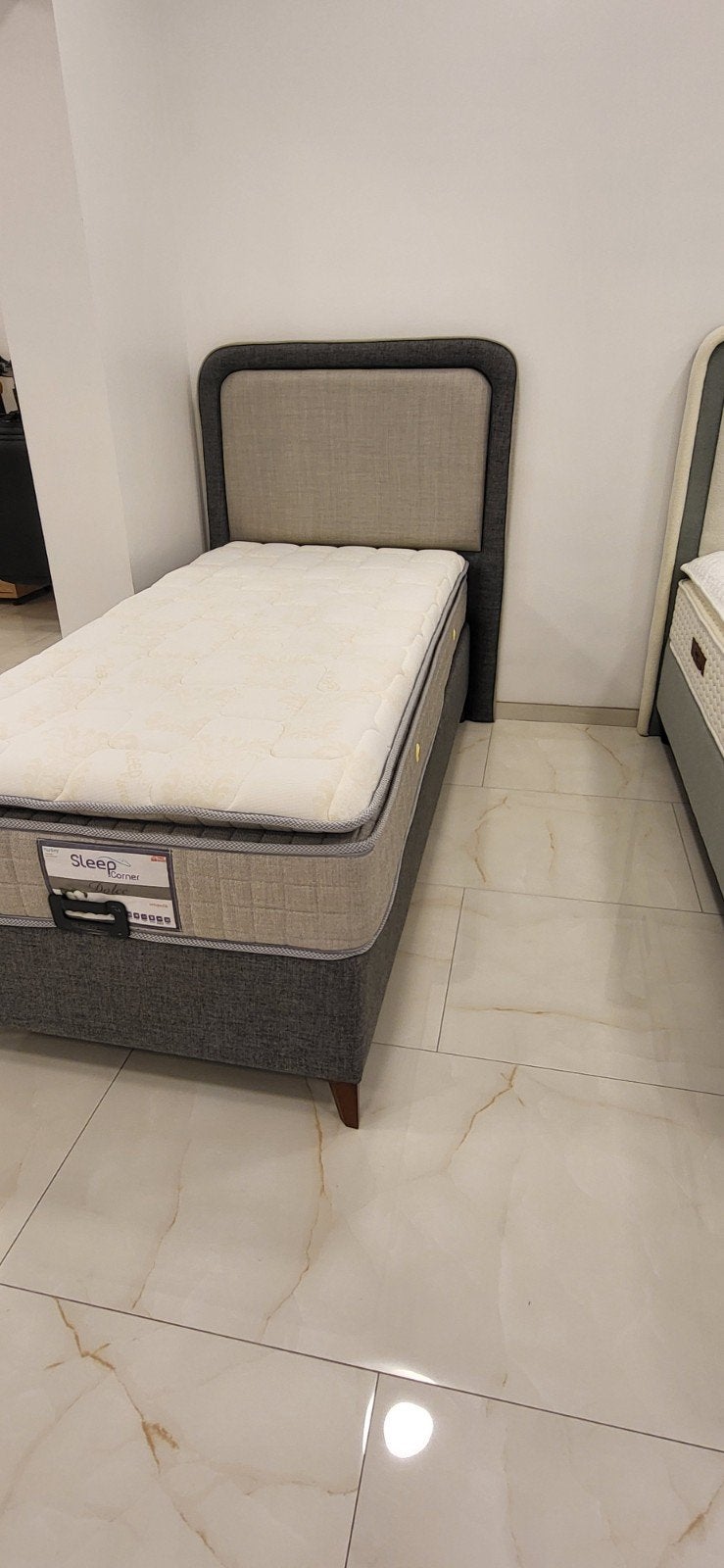1persoonsbed, Huis en Inrichting, Ophalen, Beige