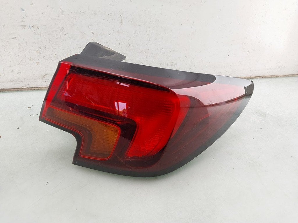 FEU ARRIÈRE DROIT Astra K (|39015944|13401161|39099015|), Autos : Pièces & Accessoires, Opel, Opel Automobile GmbH, Utilisé, Kontakt-opel@opel.com