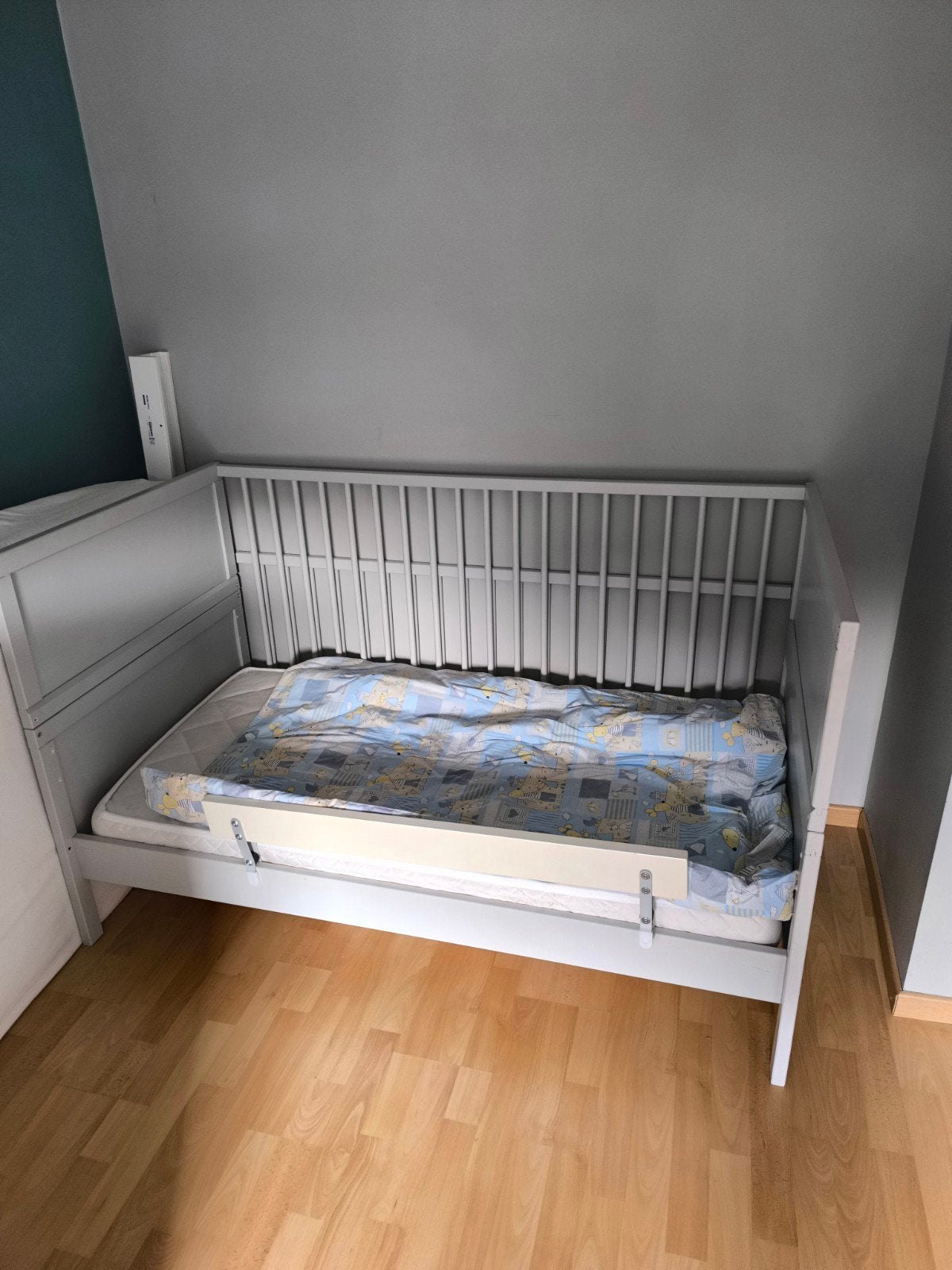 lit bébé évolutif et commode à langer, Utilisé, 50 à 70 cm, Moins de 75 cm, Commode