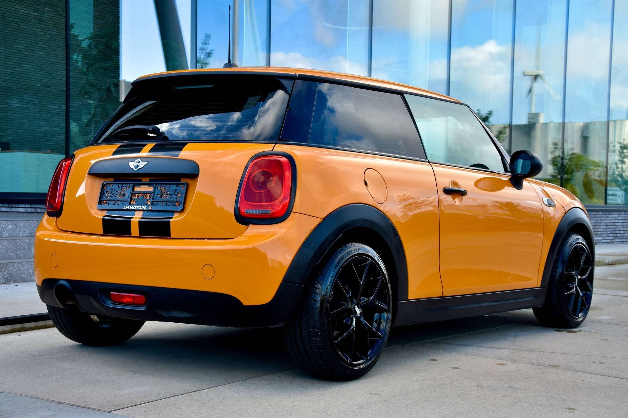 MINI One Mini 1.2 One *Volcano Orange* 65 000KM (bj 2014), Auto's, Voorwielaandrijving, 4 zetels, Overige kleuren, https://public.car-pass.be/vhr/fbf3f104-7763-492f-95d6-c1e6584280a5
