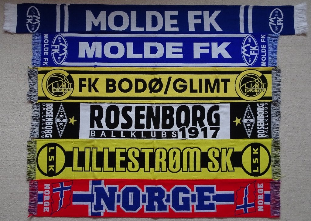 sjaals Denemarken Zweden Noorwegen IJsland Finland, Verzamelen, Ophalen of Verzenden, Nieuw, Vaantje of Sjaal