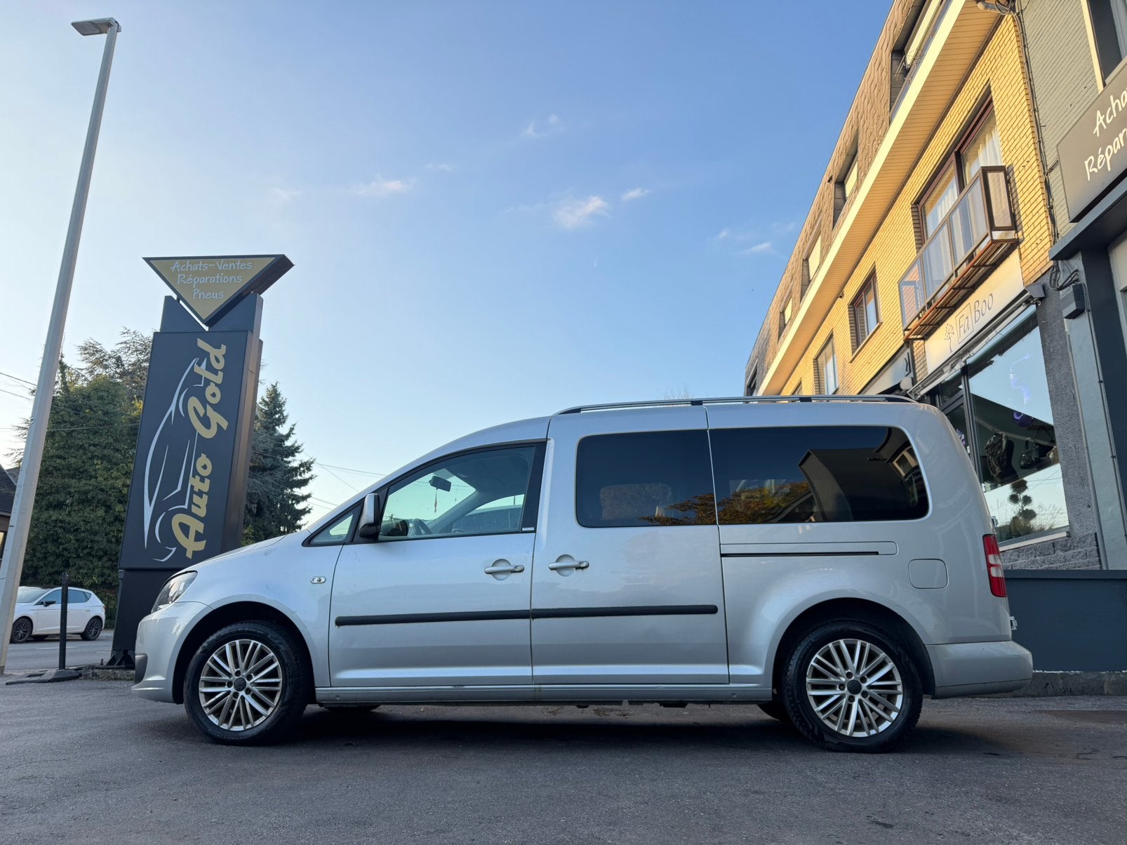 VW CADDY MAXI CUP DSG 5 PLACES UTILITAIRE !, Autos, Entreprise, Volkswagen, Alcantara, https://public.car-pass.be/verify/2828-8888-8383