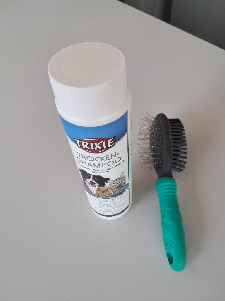 Droogshampoo en borstel voor kat en hond GRATIS, Enlèvement