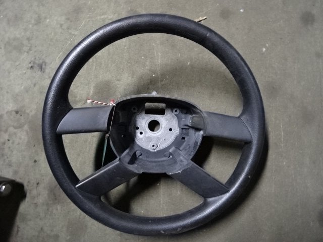 VOLANT DIRECTION Volkswagen Polo IV (9N1 / 2/3), Volkswagen, Mevr. I. Hauben, Utilisé, Rue de l'Espoir 34 34
4030  GRIVEGNÉE, BE