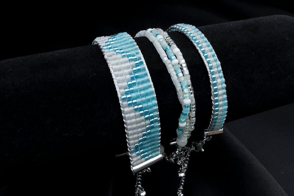 Bijoux fantaisie faits main – bracelets, chevillères, etc, Bijoux, Sacs & Beauté, Bracelets, Neuf, Autres couleurs, Avec bracelets à breloques ou perles