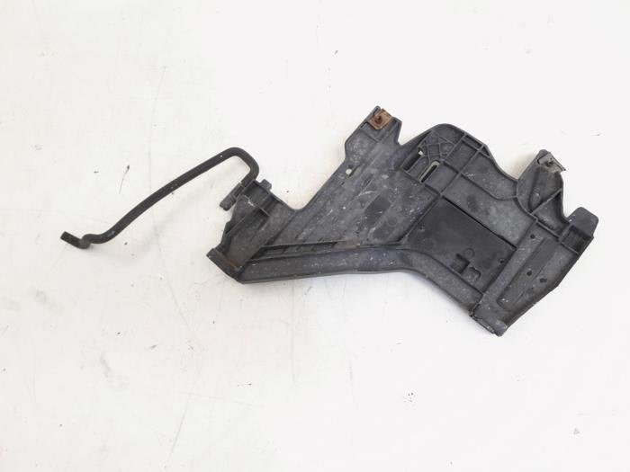 Cadre phare droit d'un Audi A4, -, 3 mois de garantie, Audi, Utilisé
