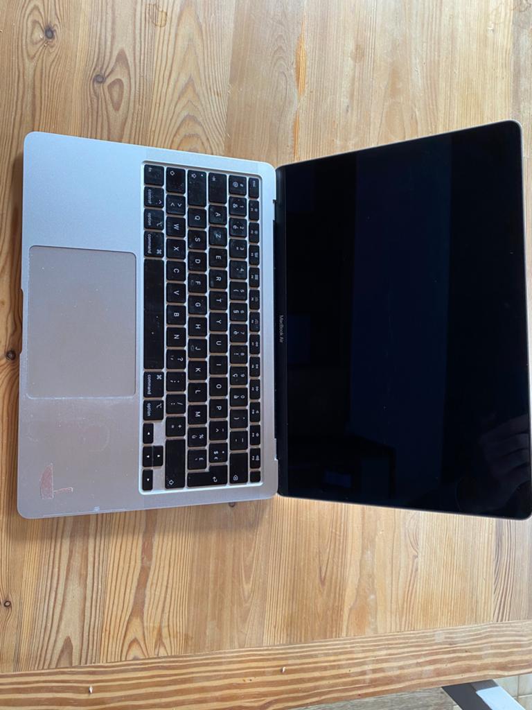 Macbook air 2020, Computers en Software, Apple Macbooks, Ophalen of Verzenden, Zo goed als nieuw, MacBook
