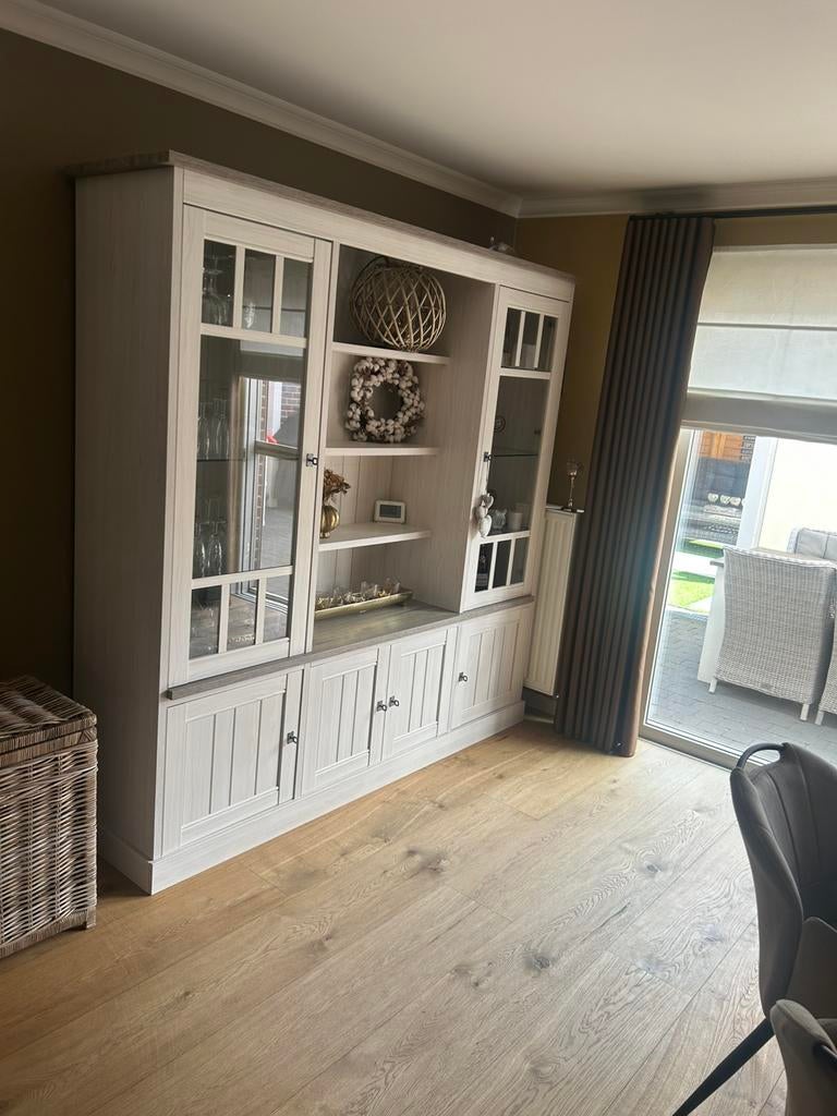Mooie vitrine kast, Huis en Inrichting, Kasten | Buffetkasten, Ophalen, Zo goed als nieuw