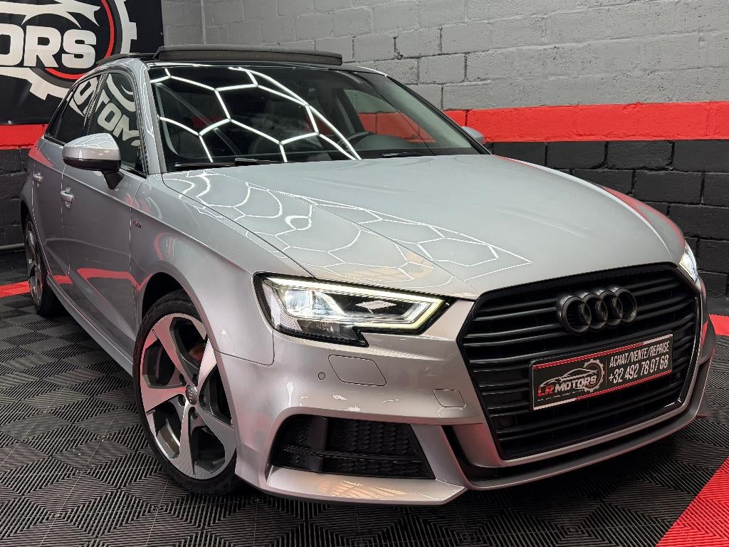** Audi A3 sportback // s-line // toit panoramique**, Autos, Cuir, Argent ou Gris, Achat, Phares directionnels