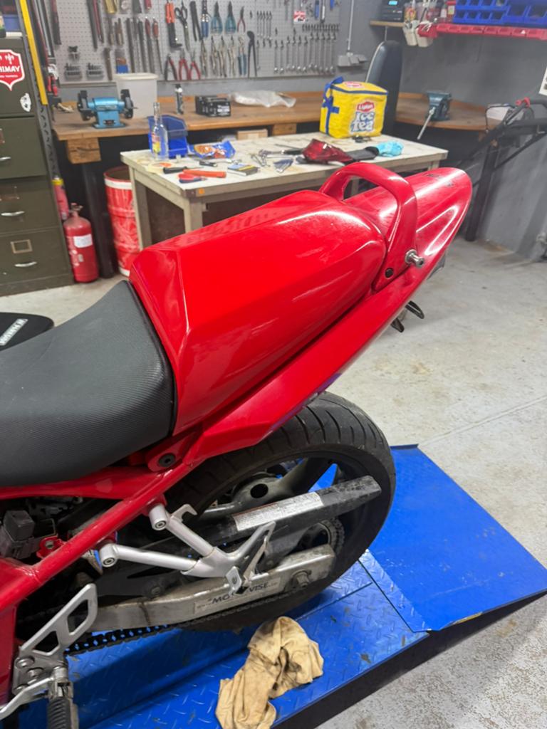 Stoelhoes Suzuki Bandit 600 2005-2006, Ophalen of Verzenden