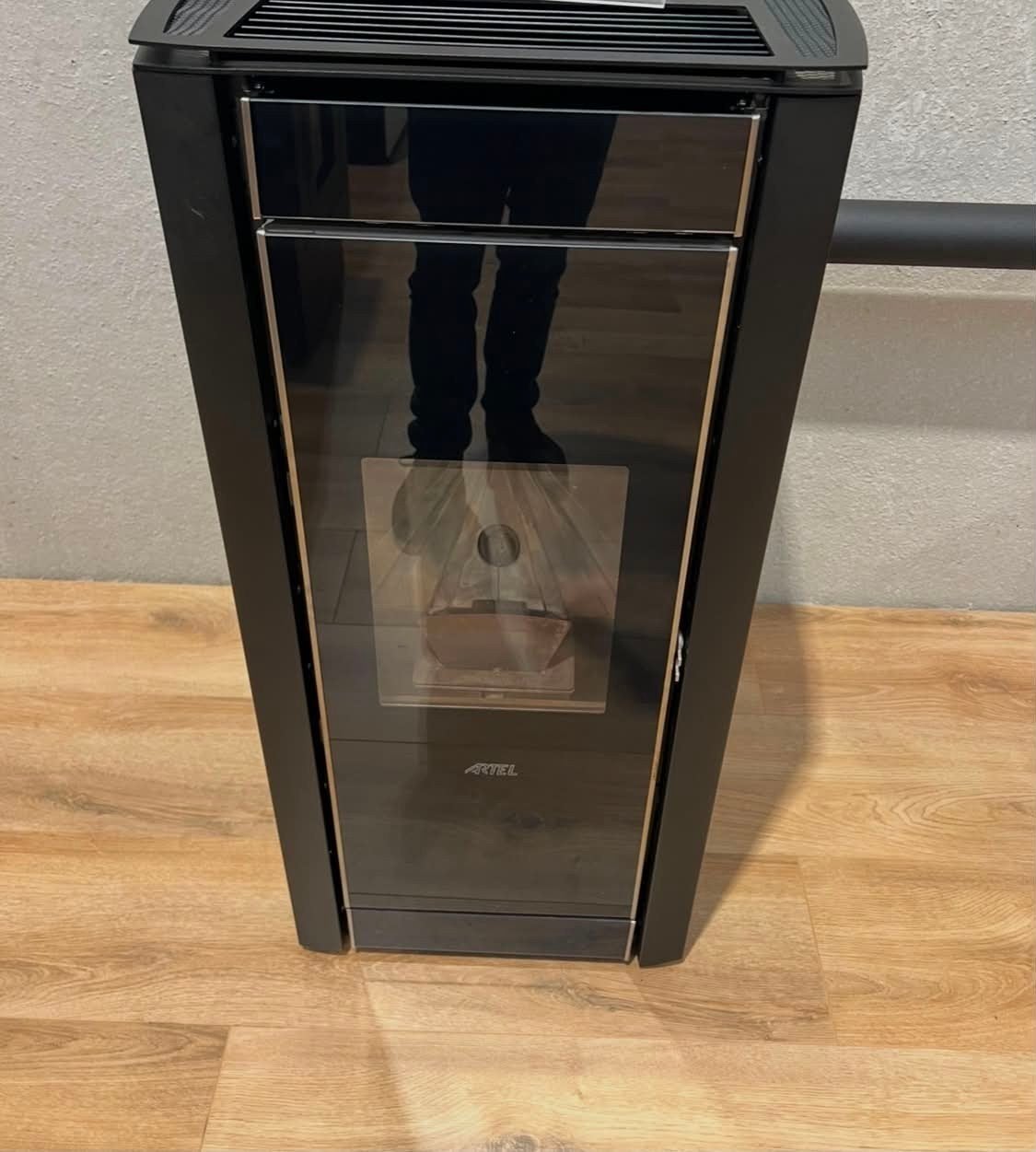 À vendre poele a pellet Artel Élite 12kw canalisable, Enlèvement, Comme neuf, Autoportant, Poêle à granulés