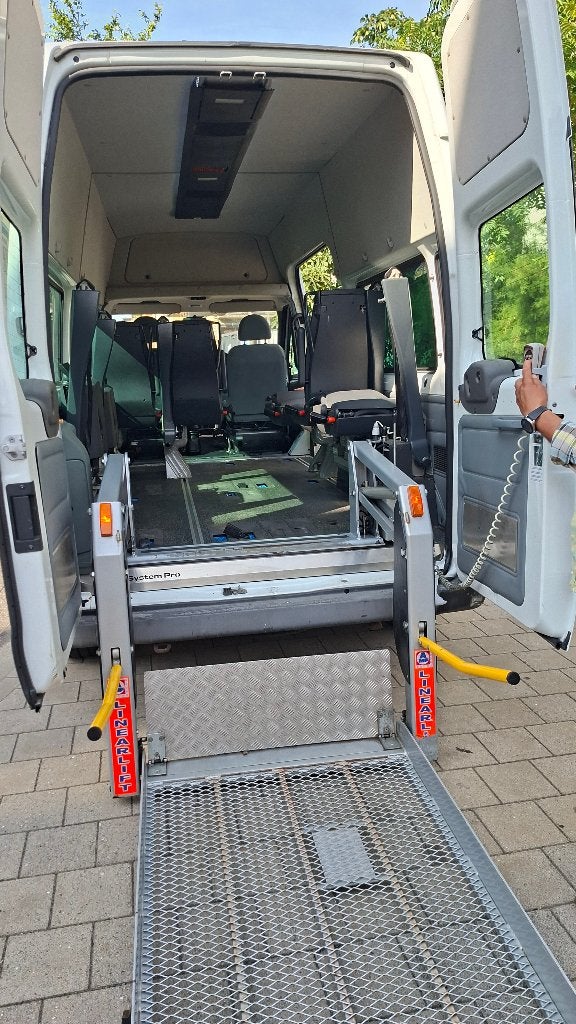 ️️️Ford Transit 2.0d 9Plaatsen Rolstoelbus Invalide.TPMR, Auto's, 90 kW, 9 zetels, Particulier, Bluetooth
