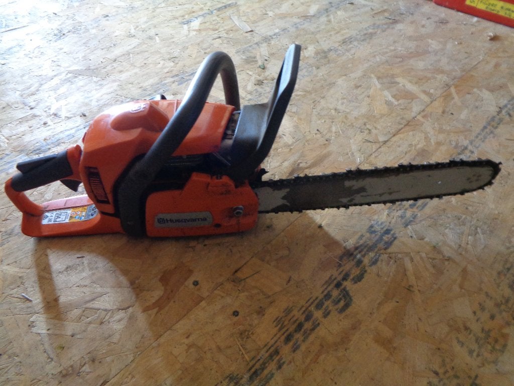 Tronçonneuse Husqvarna 440, Tronçonneuse, 1200 watts ou plus, Enlèvement, Utilisé