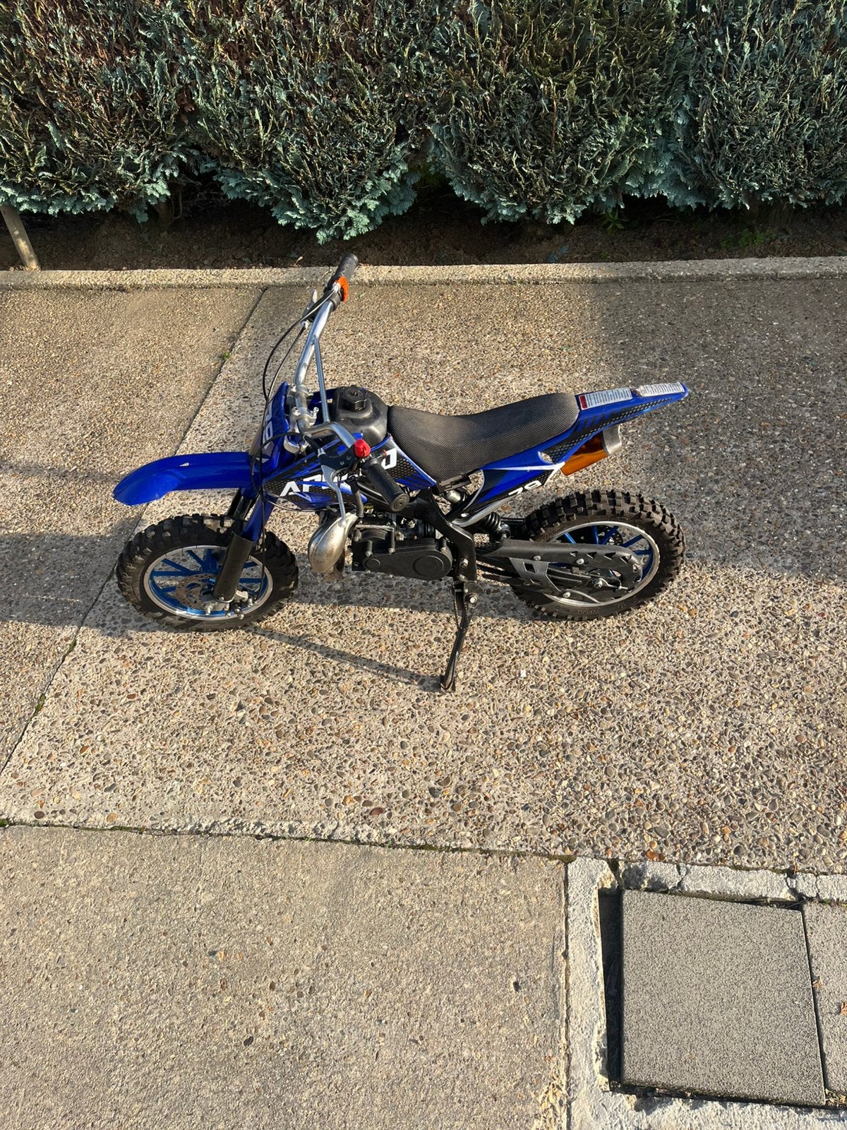 Apollo 50cc pitbike met sleutels, Fietsen en Brommers, Ophalen, 50 cc, Schijfrem, Pitbike