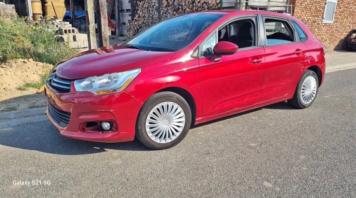 Citroën c4 • Bj de 2012 • 134 000 km • 1,4i • 95 ch • euro 5, Euro 5, Achat, Vitres électriques, Particulier