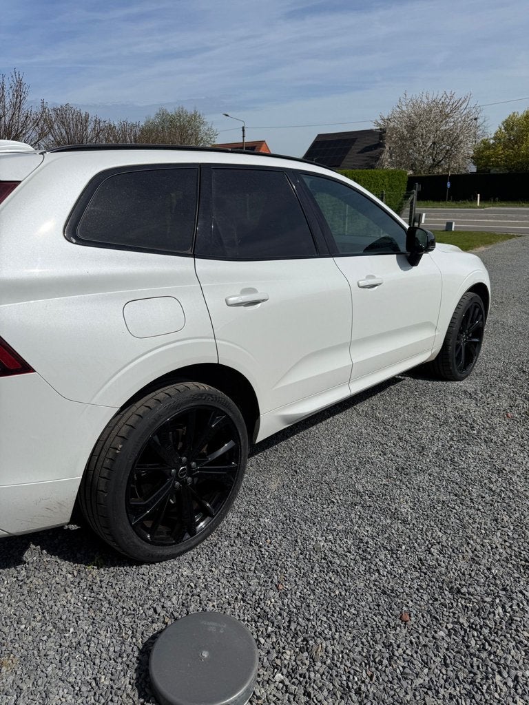 Volvo Xc60 B4 R-Design, Auto's, Dealer onderhouden, 4 cilinders, Overige brandstoffen, Wit