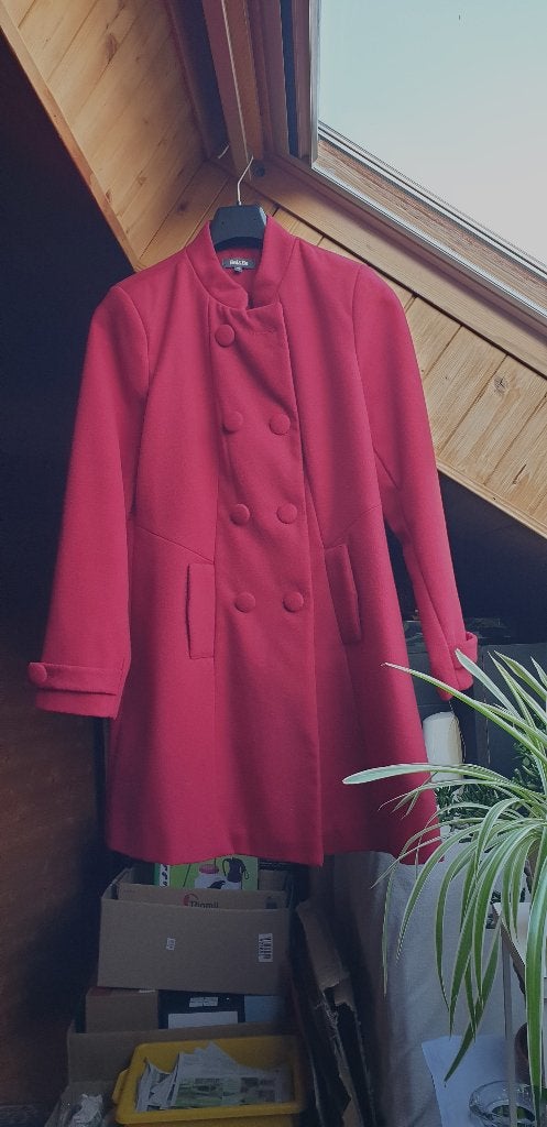 Rode mantel , maat 40, Kleding | Dames, Jassen | Winter, Maat 38/40 (M), Bel & Bo, Ophalen of Verzenden, Zo goed als nieuw