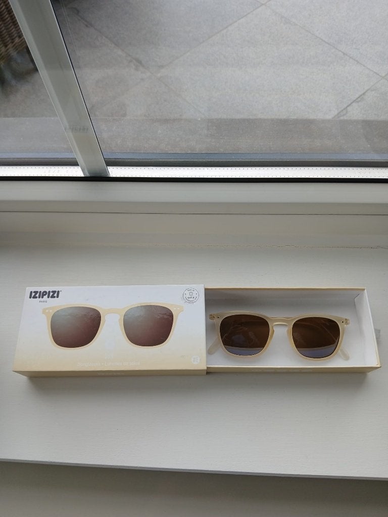 ZONNEBRIL IZIPIZI 100% UV, Enlèvement ou Envoi, Neuf, Lunettes de soleil