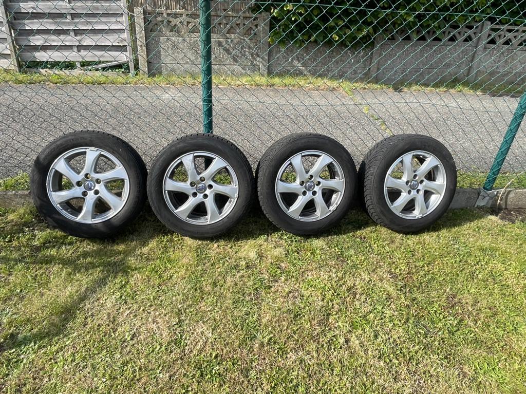 Banden voor Volvo, Auto-onderdelen, Banden en Velgen, Ophalen, Band(en)