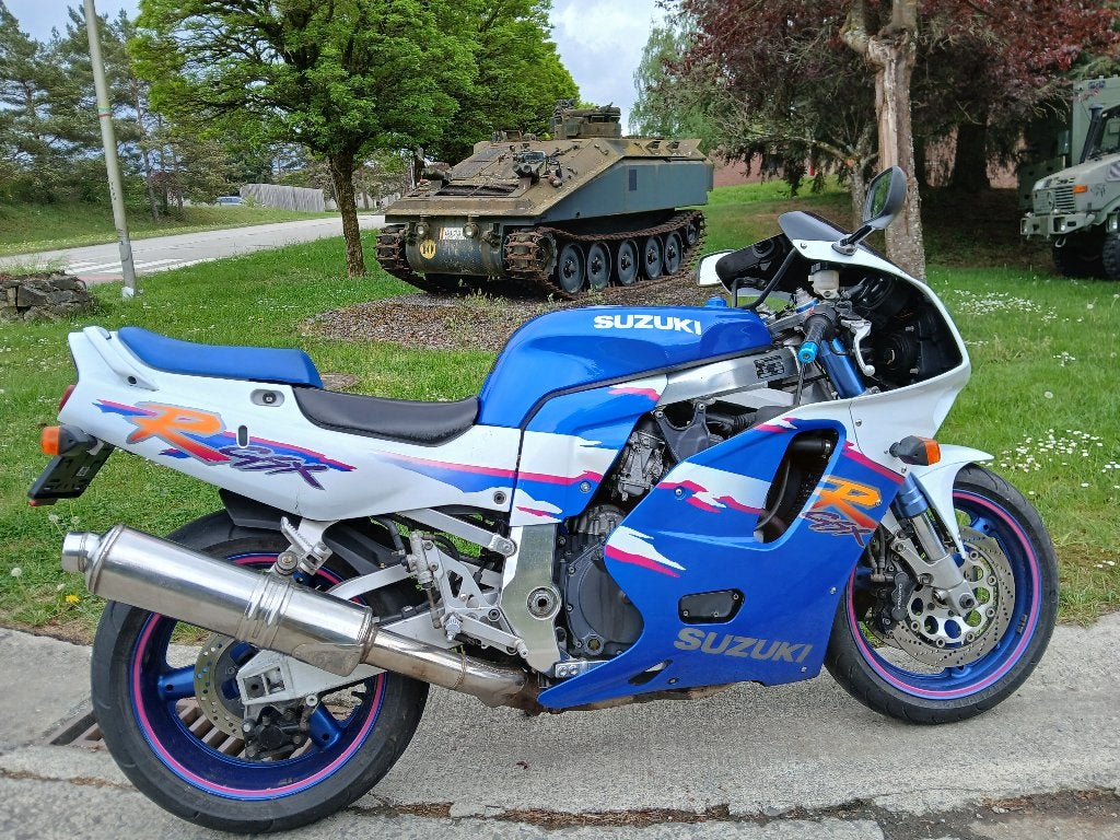SUZUKI GSXR 750W.  1993, 750 cm³, Occasion, Plus de 35 kW, Super Sport