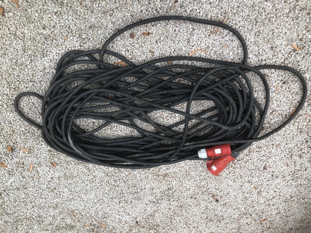 Câble électrique 5 pôles 400V 32A (longueur 50 mètres), Enlèvement, Utilisé, Autres marques, Câble ou Fil électrique