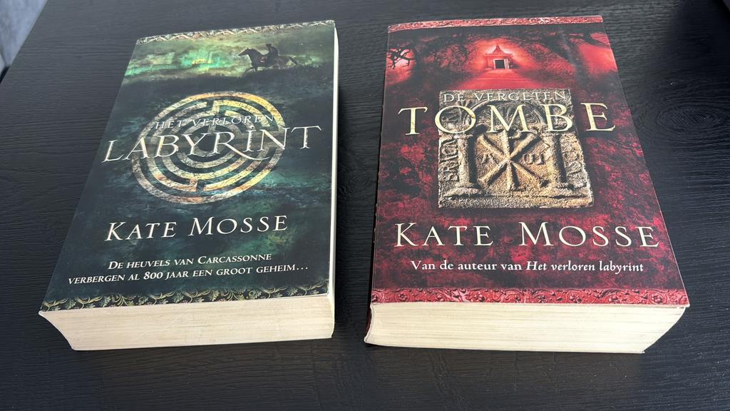 2 boeken Kate Mosse, Boeken, Ophalen of Verzenden, Gelezen