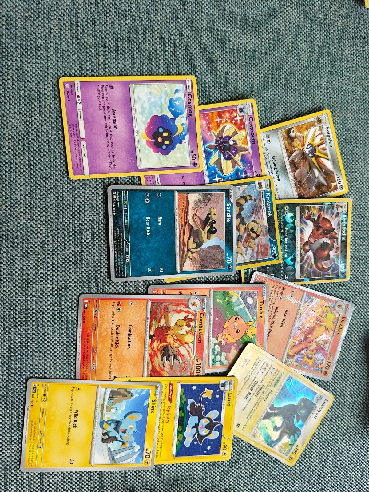 12 Pokemon kaarten, Ophalen