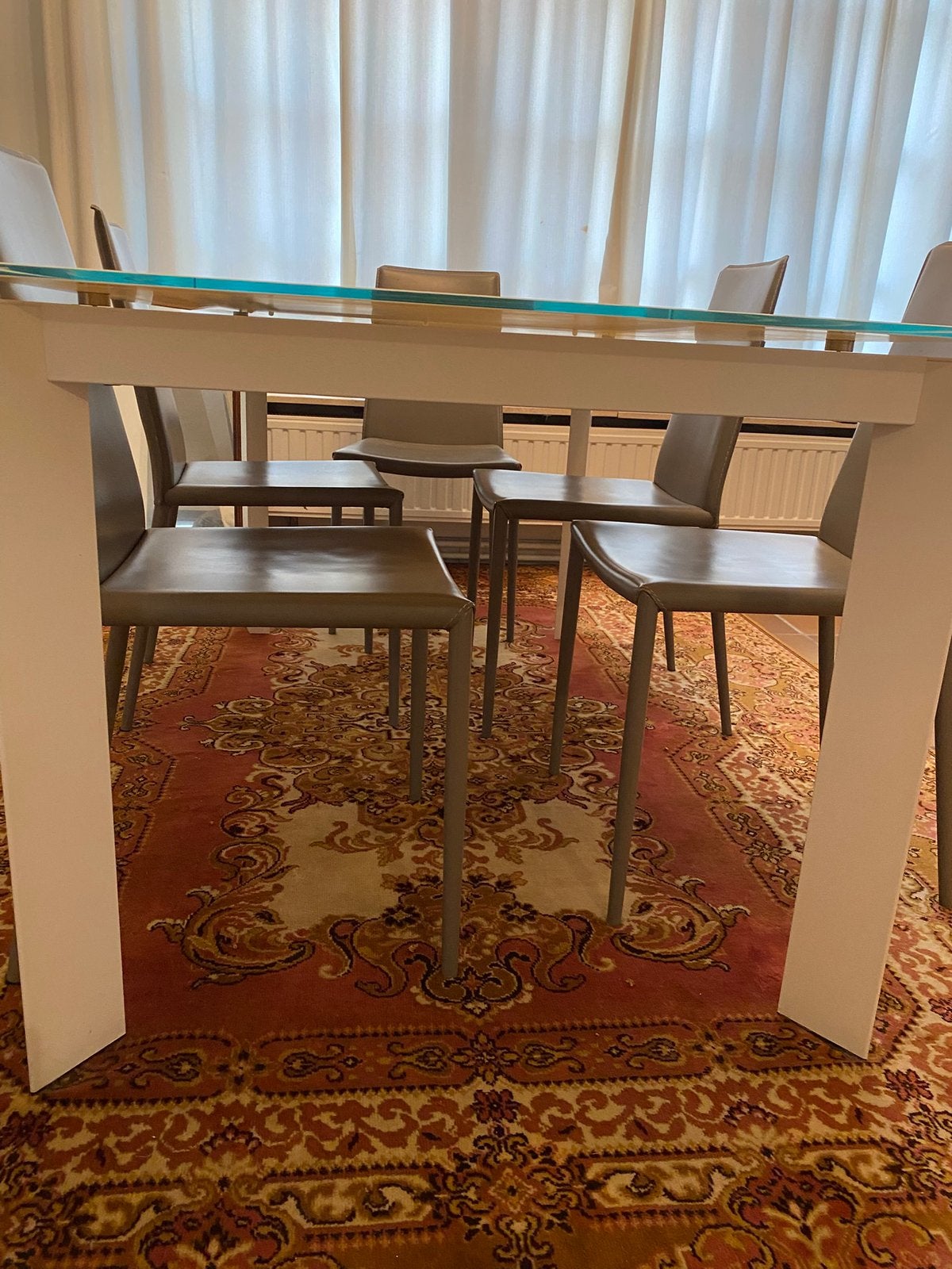 Eetkamer tafel met 8 stoelen, Ophalen, Zo goed als nieuw