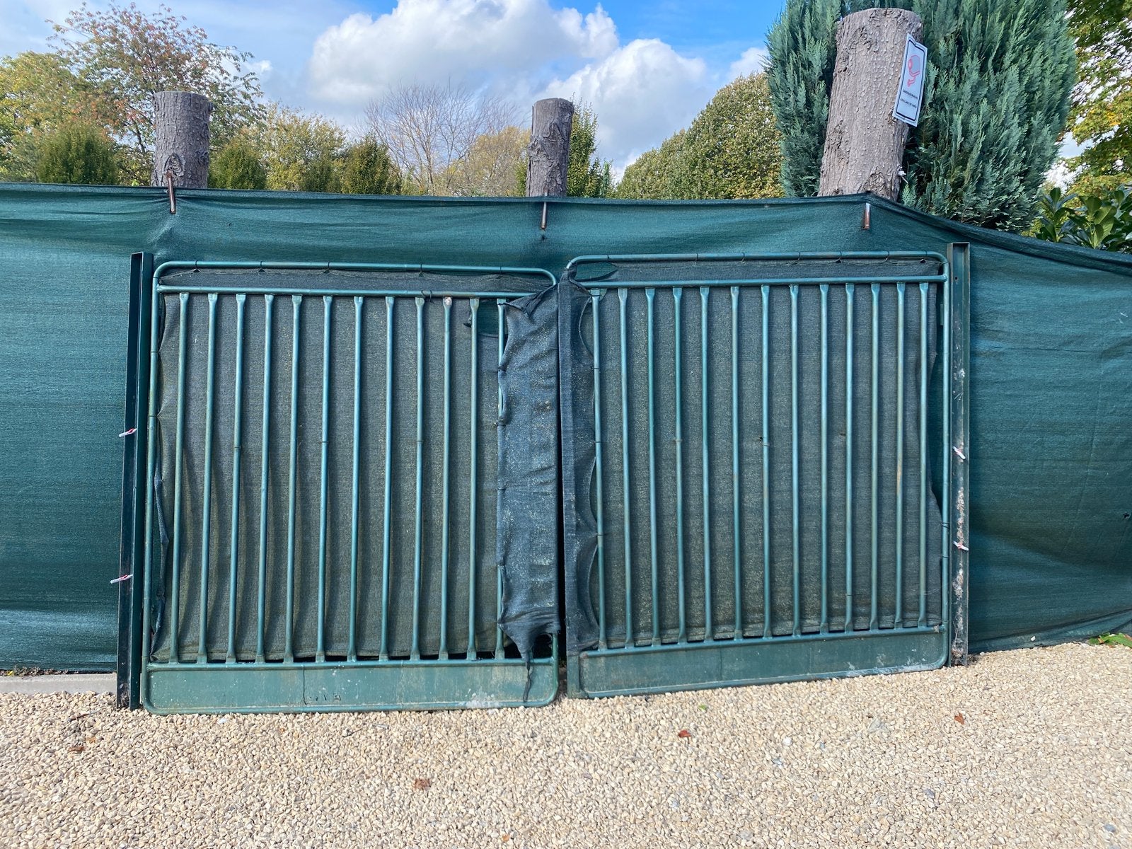 Metalen poort -opendraaiend, Tuin en Terras, Ophalen, Gebruikt, IJzer