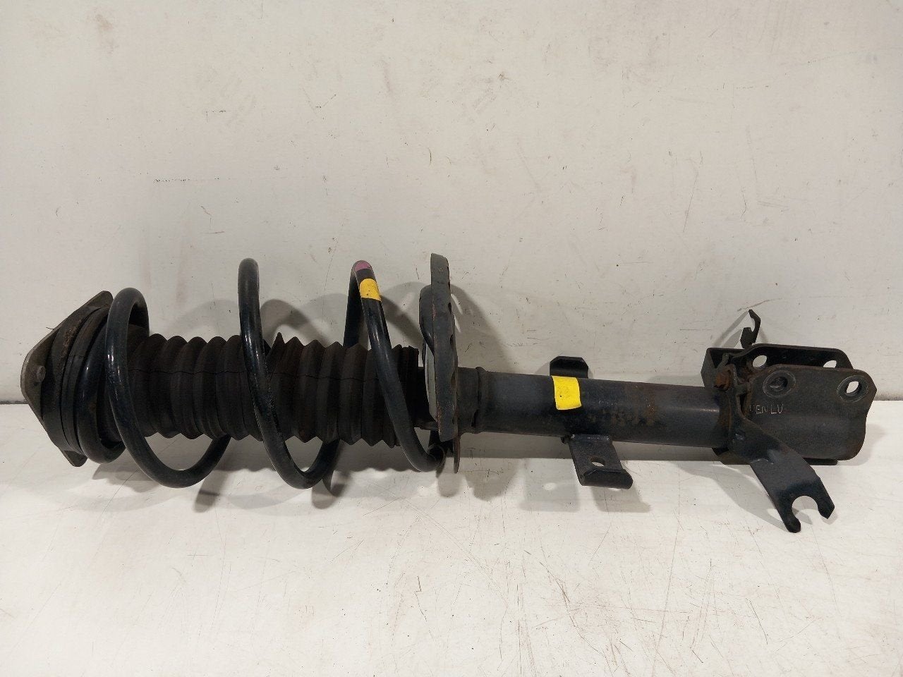 Veerpoot links voor Renault Captur, Onderdelen@venauto.nl, Van der Ven Autorecycling B.V., Gebruikt, Ettenseweg 76, 4706 PB Roosendaal, The Netherlands