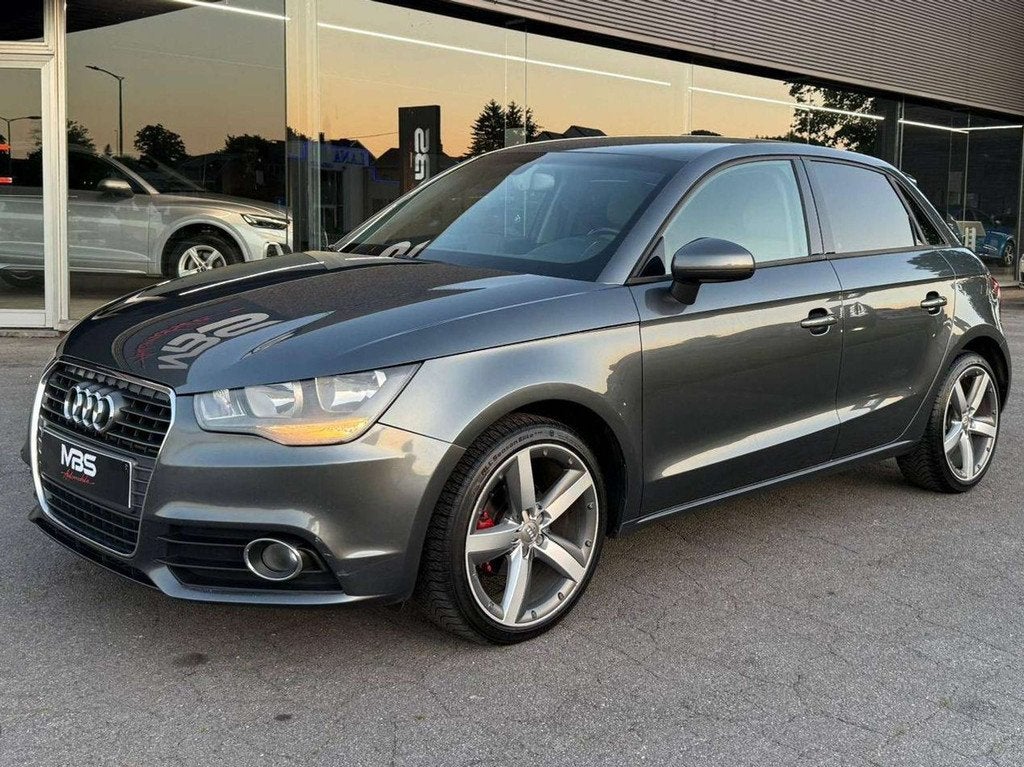 Audi A1 * 1.6 TDI * NAVI * CLIM * 5 PORTES * VOLANT MULTI, Autos, Audi, Achat, Beige, Entreprise, Boîte manuelle