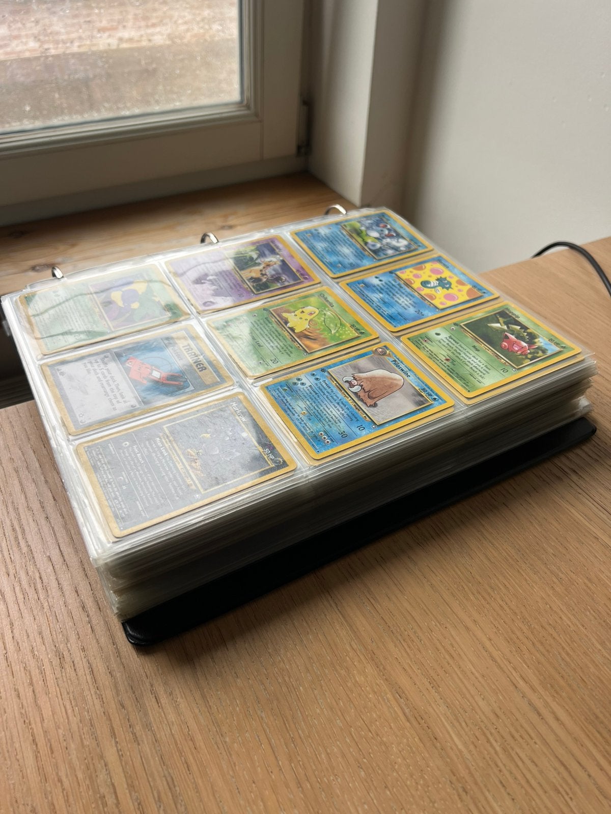 Pokémon Vintage Binder +-500 Kaarten Part 1 (+-250), Enlèvement, Comme neuf