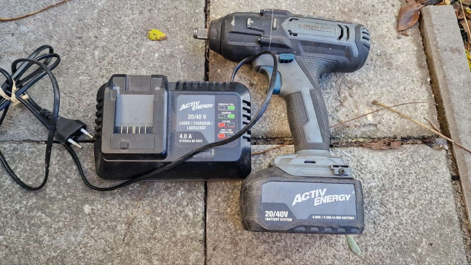 slagmoersleutel  OP accu, Doe-het-zelf en Bouw, Ophalen, Gebruikt, Mobiel