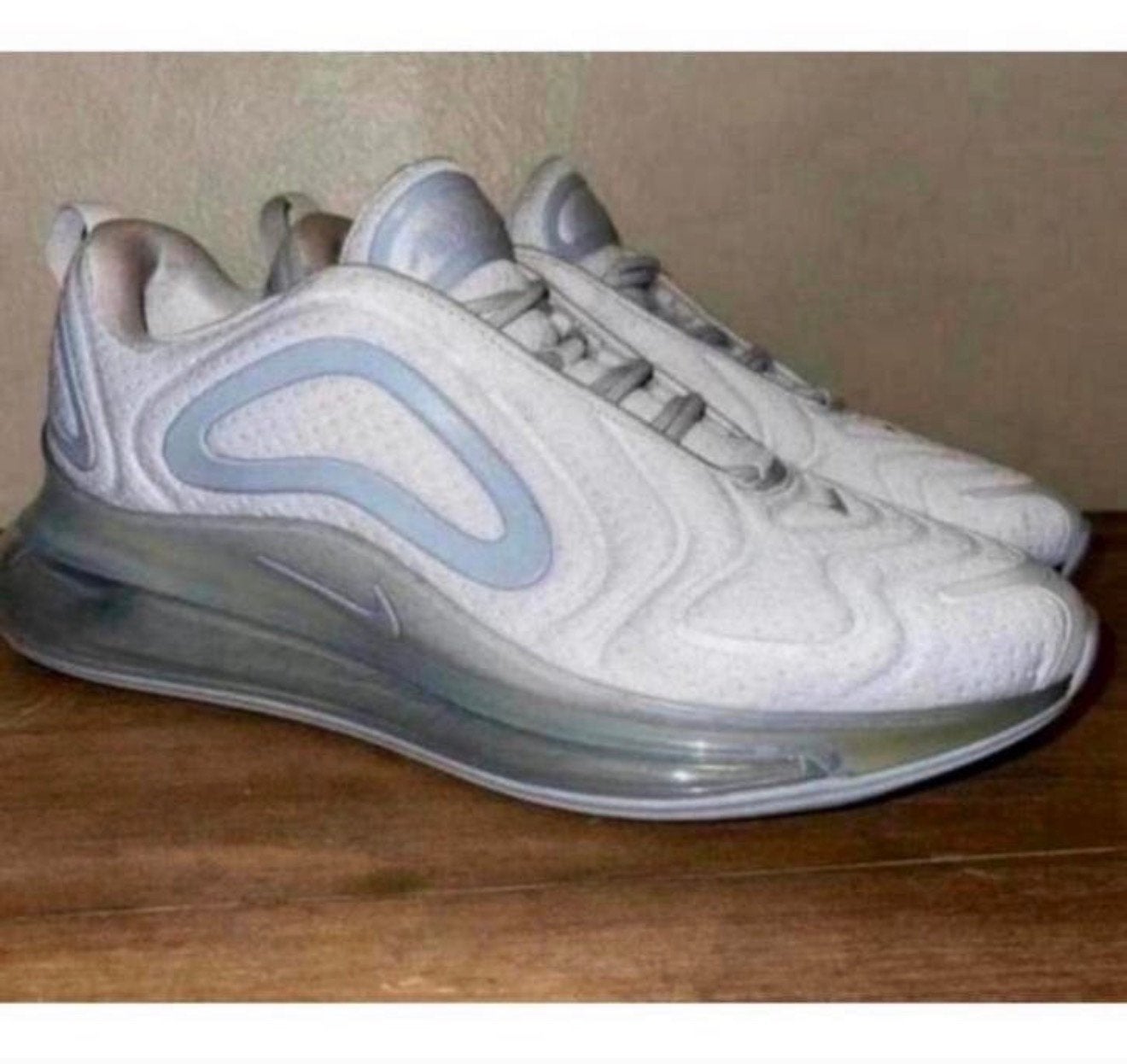 Nike Air Max 720 Vast Wolf Grey - Sneakers 45.5 AO2924-016, Wit, Ophalen of Verzenden, Zo goed als nieuw, Sneakers