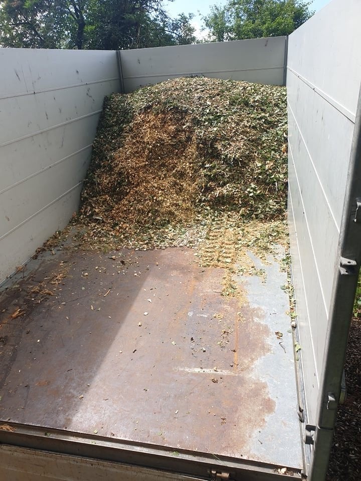 gratuit - 6m³ de copeaux de bois a donner sur Limal - Wavre
