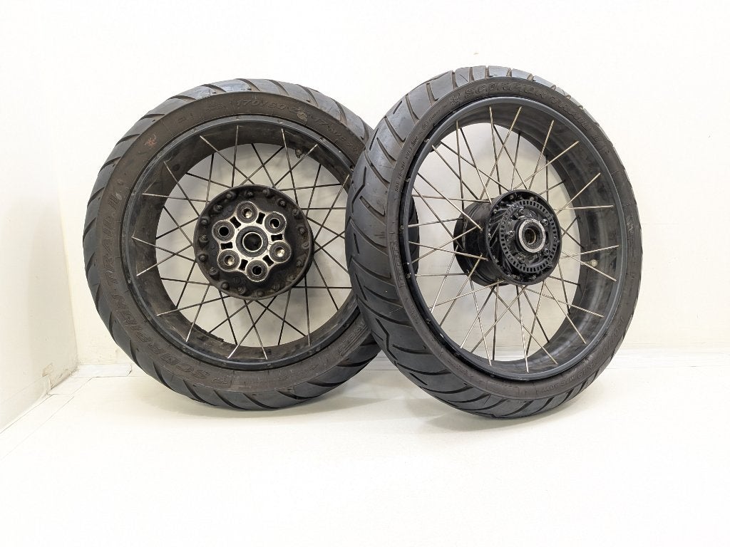 JEU DE JANTES Ducati Multistrada 1200 V4 Rally 2021-2025, Motos, Dhr. S. di Majo, Utilisé, Info@cama-motorparts.nl, P.J. Troelstraweg 8 8
3144 CX  MAASSLUIS, NL