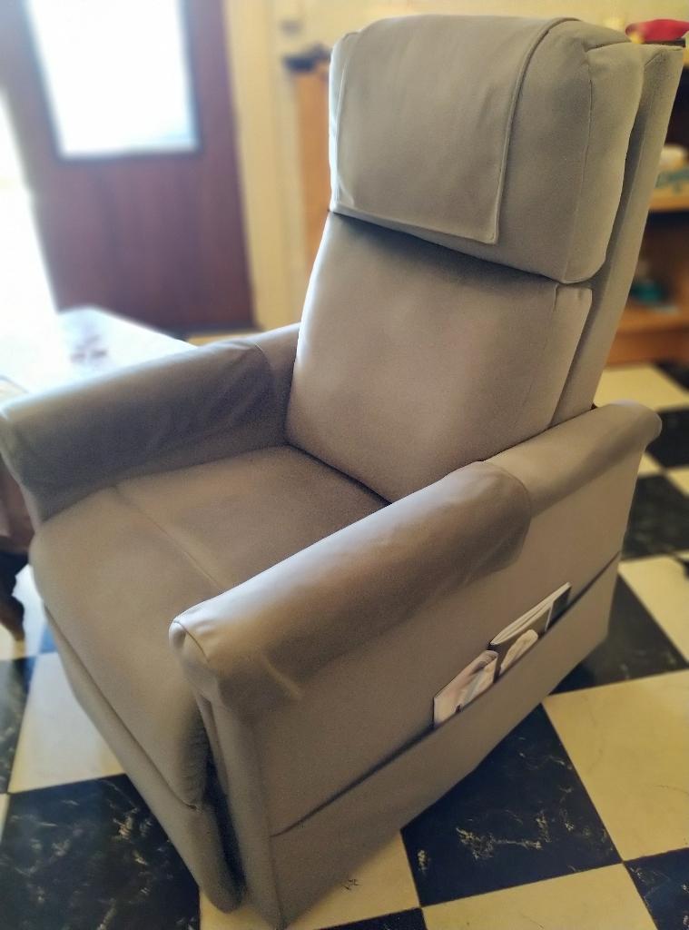 Fauteuil Relax 2 moteurs, Maison & Meubles, 75 à 100 cm, Comme neuf, Enlèvement, 50 à 75 cm