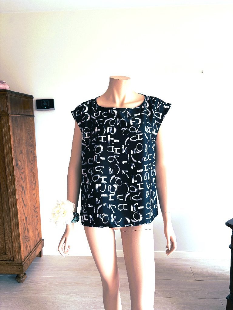 Mod’arte By Francine top (maat 38/40) - Made in Antwerp, Vêtements | Femmes, Tops, Sans manches, Taille 38/40 (M), Enlèvement ou Envoi