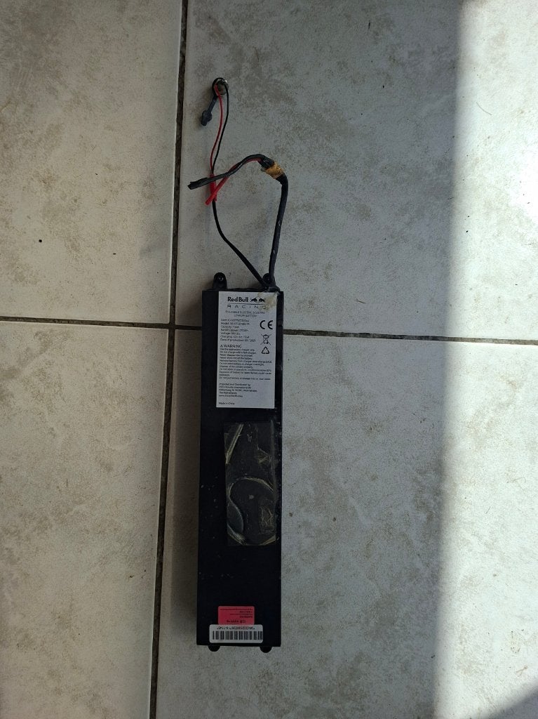 Li-ion Batterij voor elektrische fiets of step, Fietsen en Brommers, Elektrische fietsen, Ophalen, Zo goed als nieuw, 50 km per accu of meer