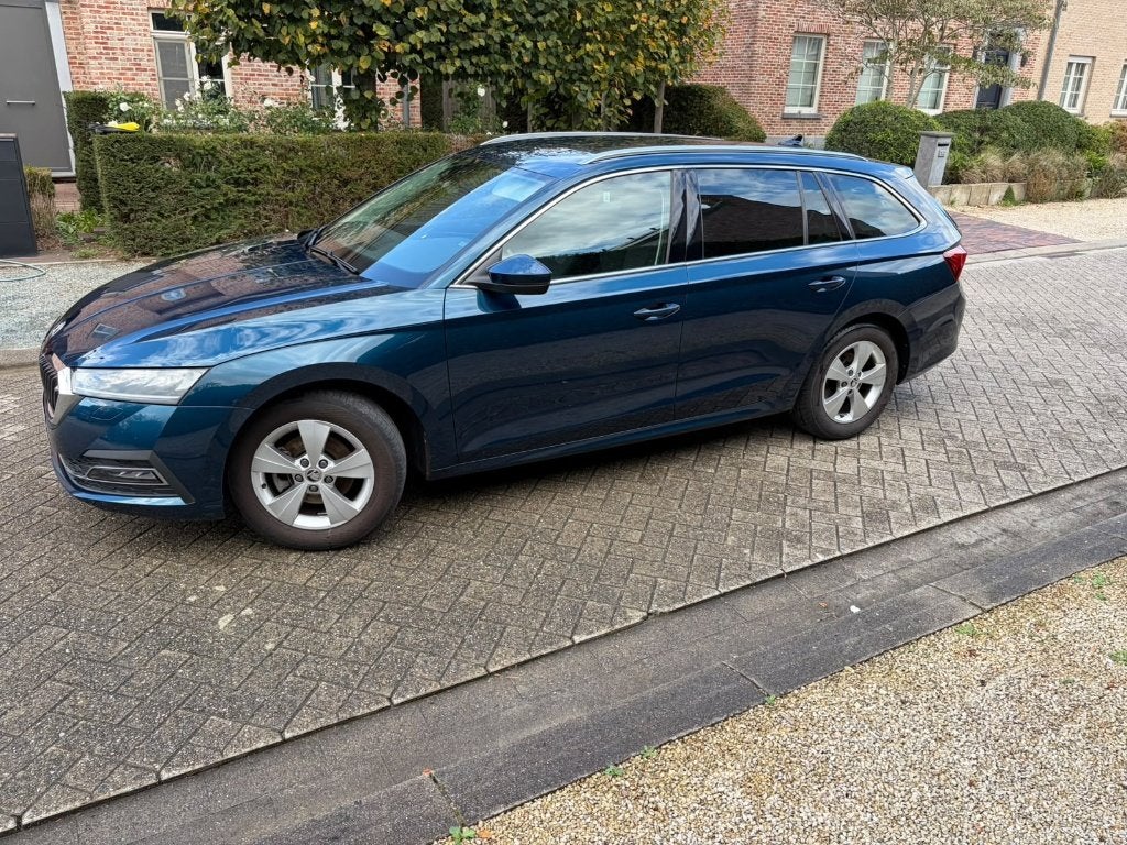Skoda Octavia Combi Clever 1.0 TSI 81 kW 6-speed mech, Autos, Achat, Euro 6, Boîte manuelle, Autres couleurs
