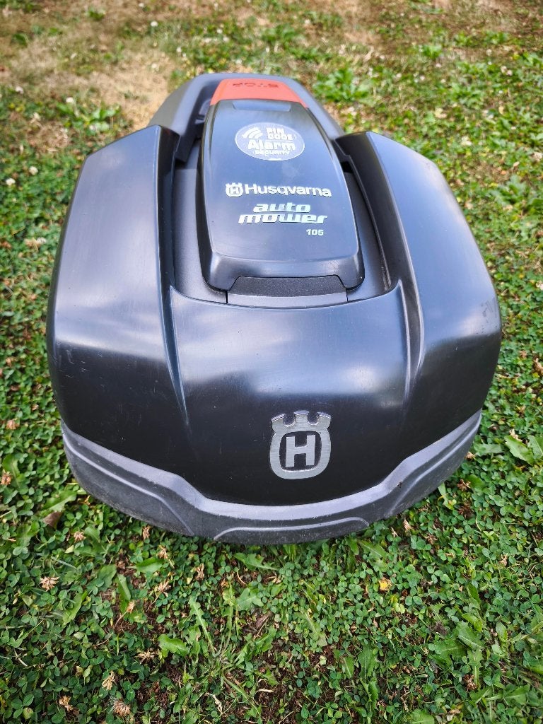 Husqvarna Auto Mower 105, Tuin en Terras, Robotmaaiers, Ophalen of Verzenden, Gebruikt, Husqvarna