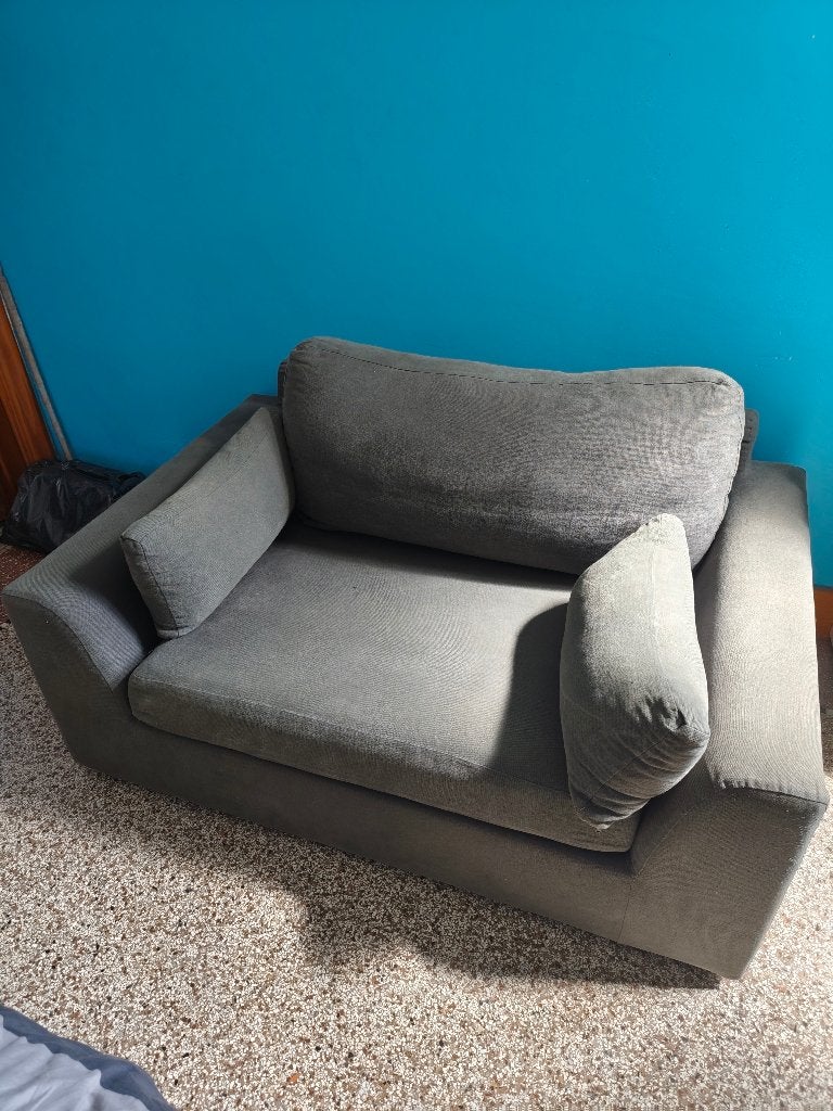Canapé  + pouf, Enlèvement, Utilisé