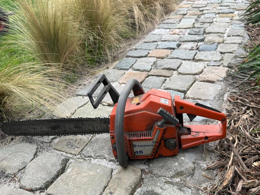 Kettingzaag Husqvarna en bosmaaier AL-KO, Jardin & Terrasse, Outils à main, Enlèvement, Utilisé