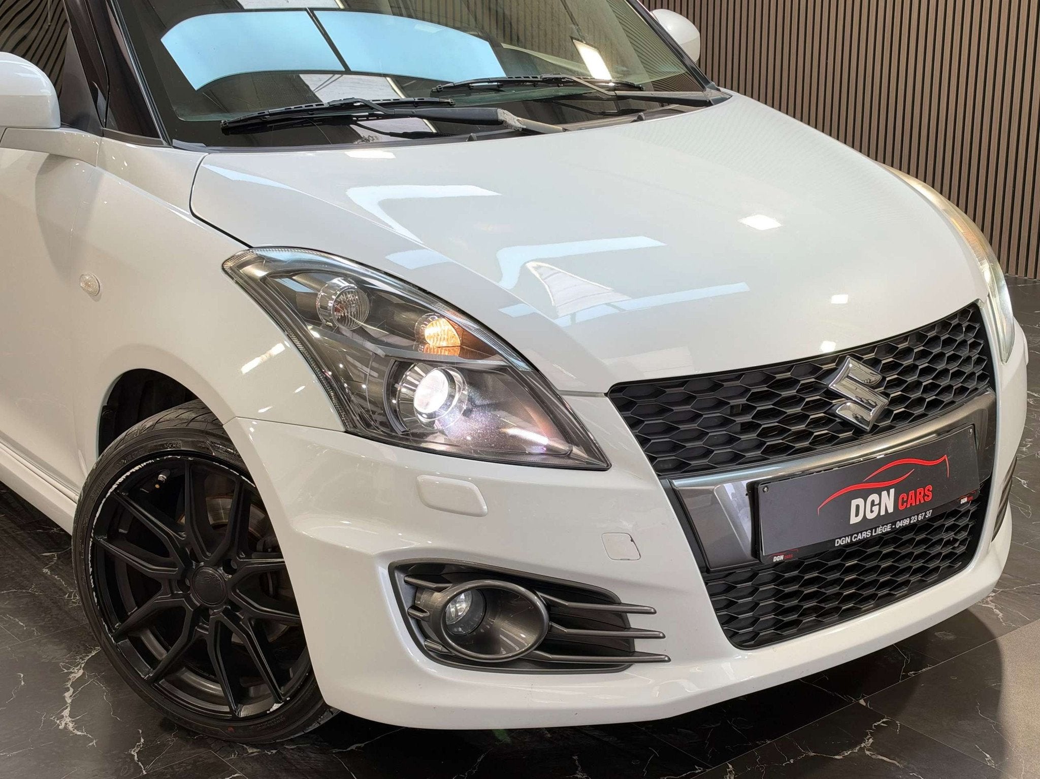 Suzuki Swift Swift Sport 1.6i (bj 2015), Auto's, 100 kW, Stof, Gebruikt, Zwart