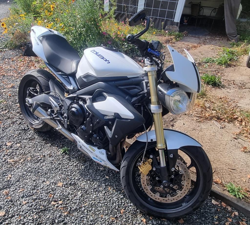 Triumph Street Triple 675, Motoren, 675 cc, Particulier, Meer dan 35 kW, Sportuitlaat