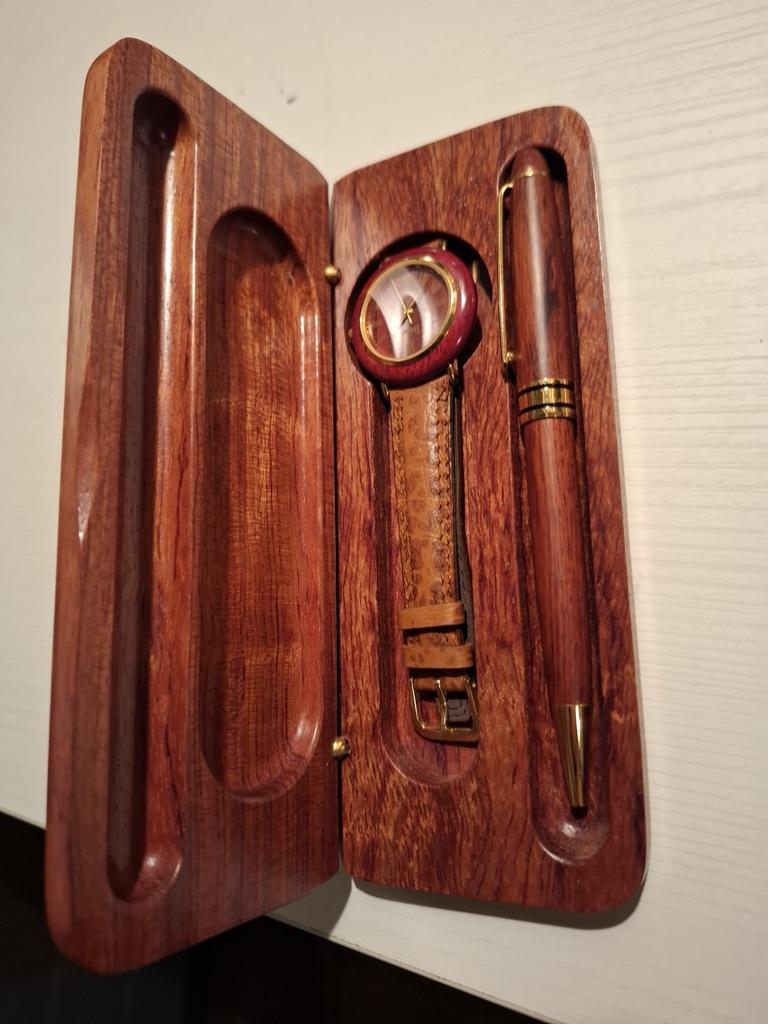 MONTRE VINTAGE, Enlèvement
