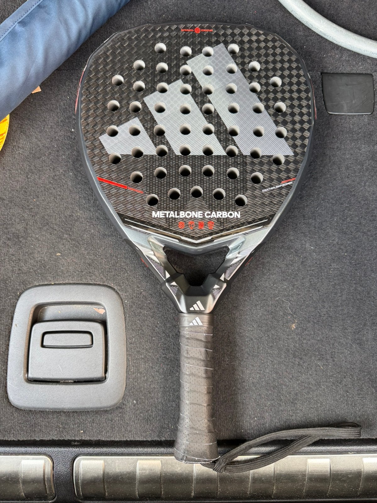 ADIDAS Metalbone carbon 2026, Sport en Fitness, Padel, Ophalen of Verzenden, Zo goed als nieuw